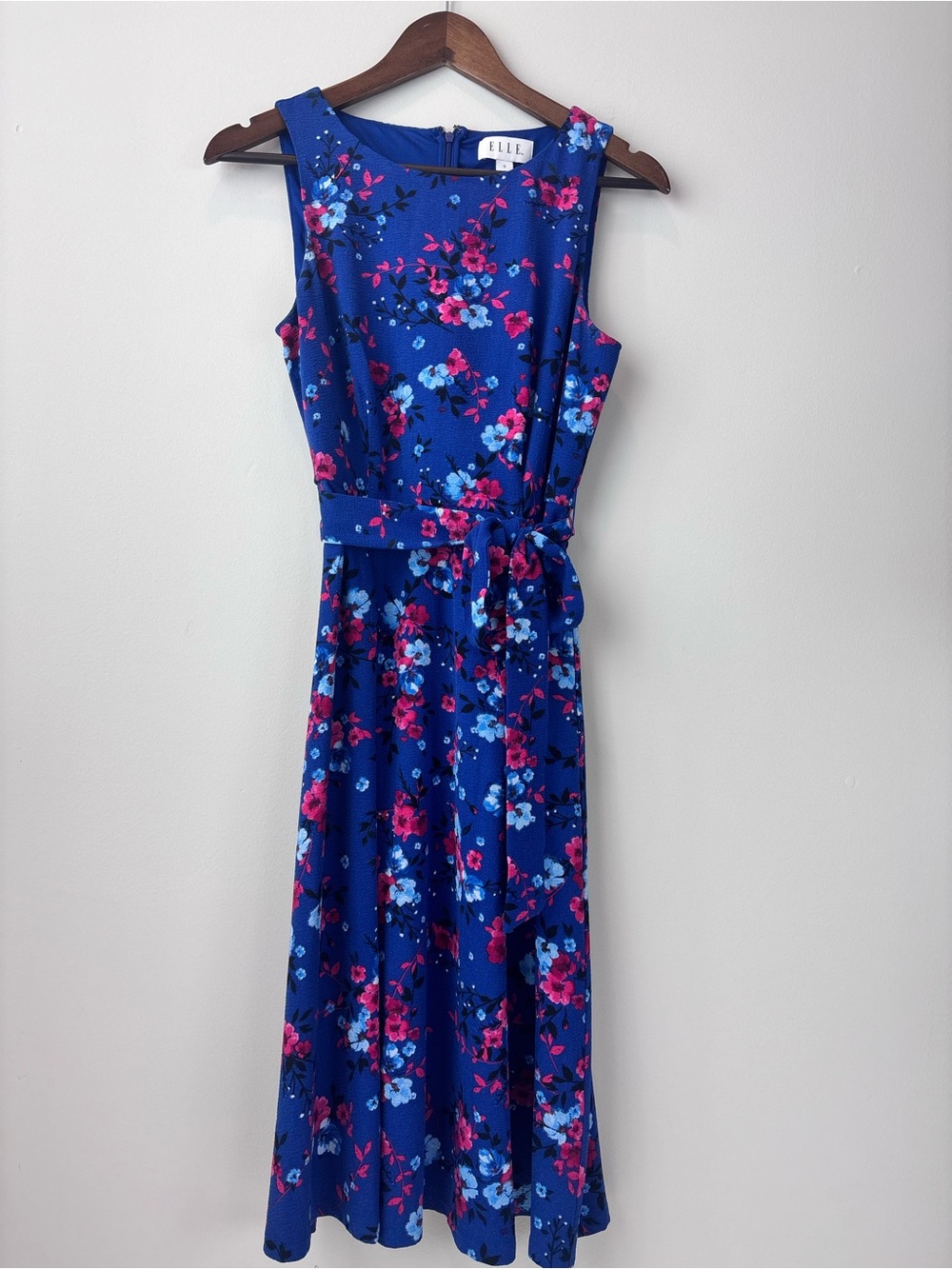 ELLE Floral Maxi Dress Women’s Small Blue Pink Sleeveless Belted